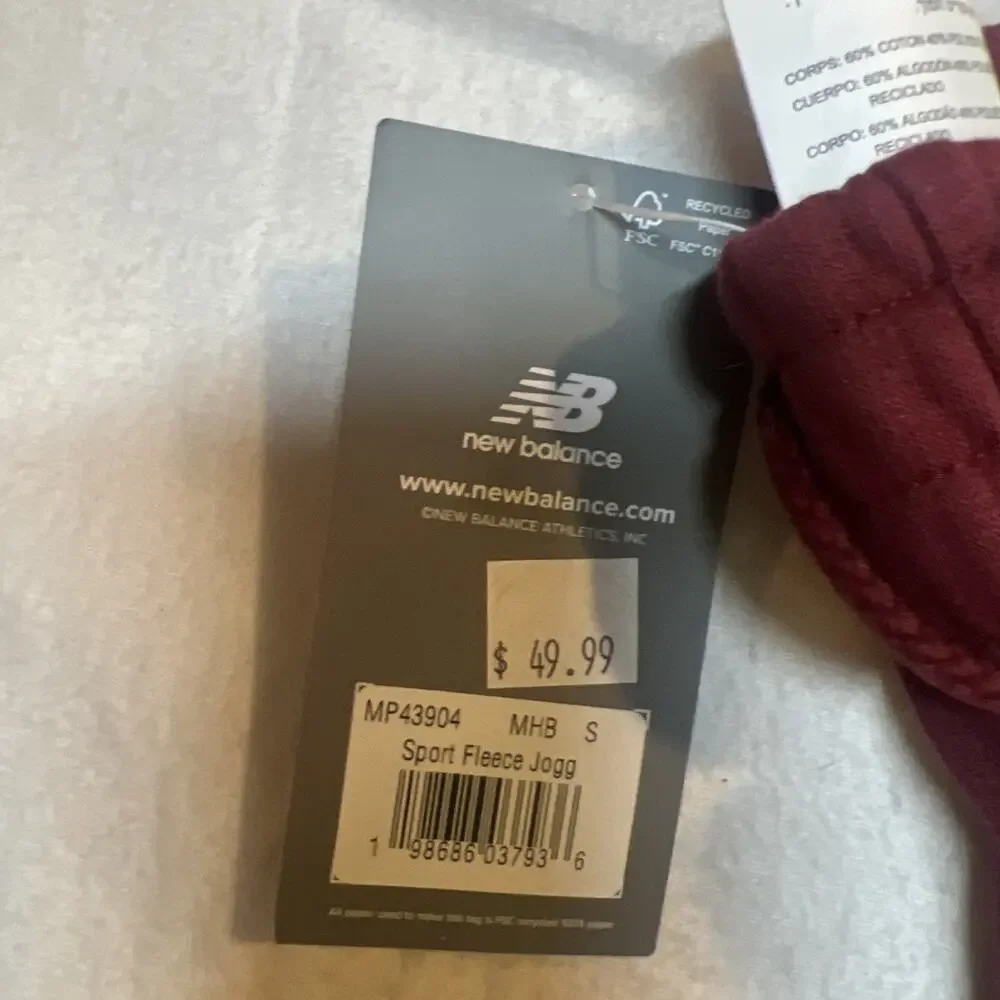 NWT New Balance Men's Sports Fleece Joggers‎ Burgundy Small Mp43904
